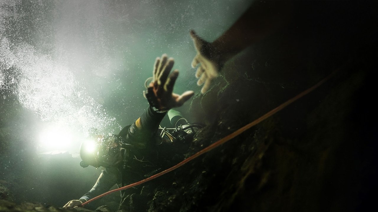 Thirteen Lives Movie Screenshot 2