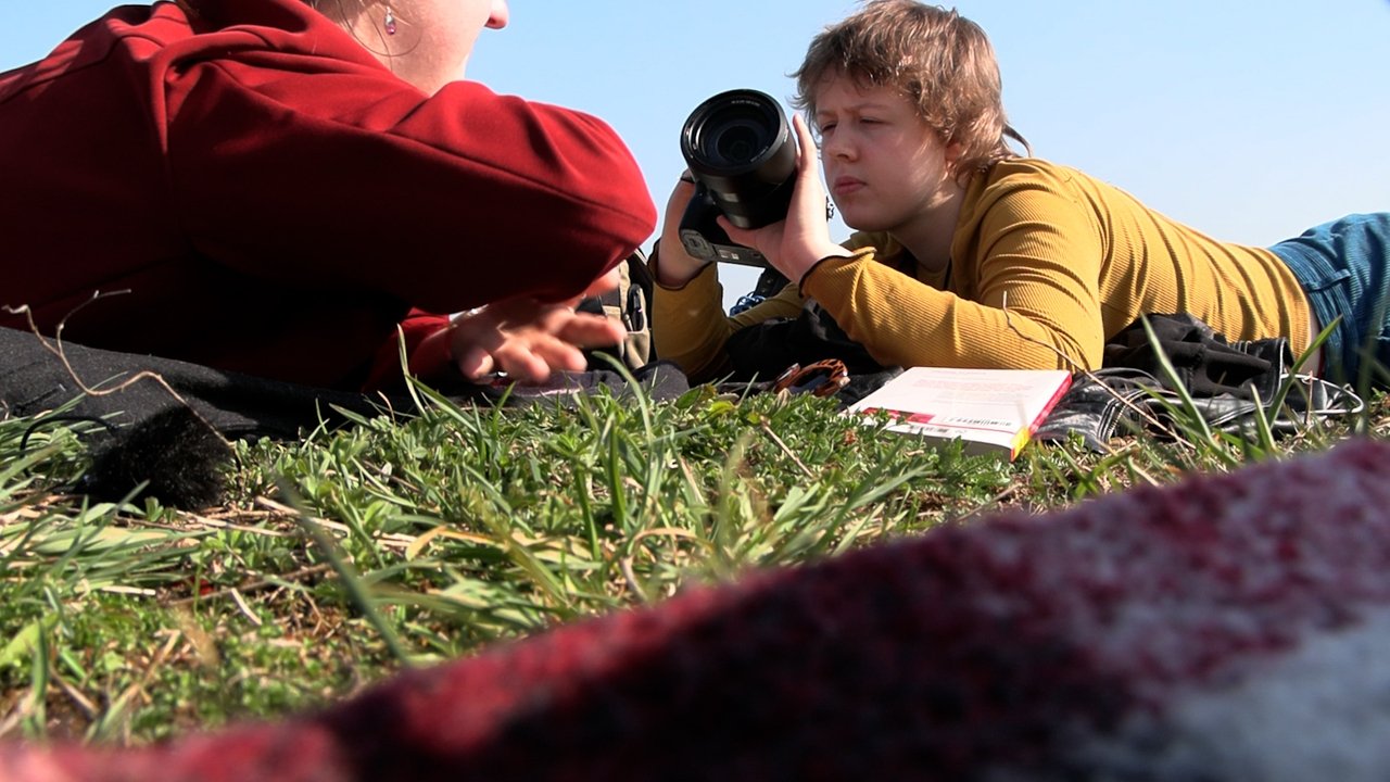 Becoming Roosi Movie Screenshot 1