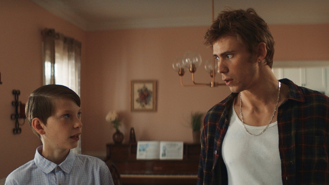 Griffin in Summer Movie Screenshot 5