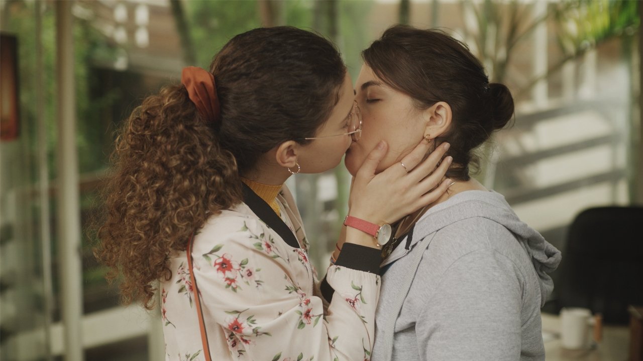 Mayfly Movie Screenshot 1