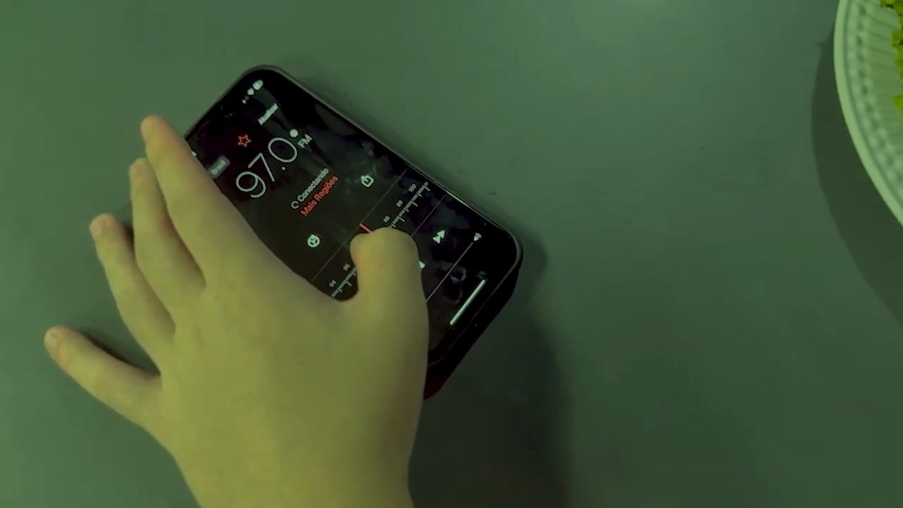 Everything In Its Right Place Movie Screenshot 2