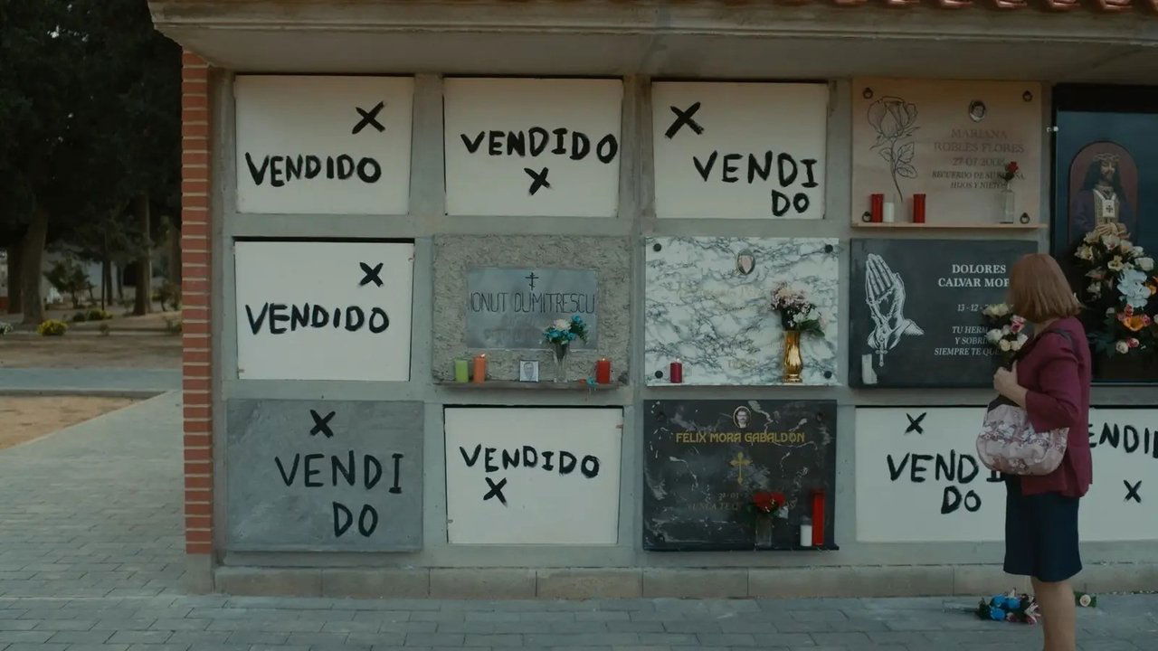 Still Life with Ghosts Movie Screenshot 1