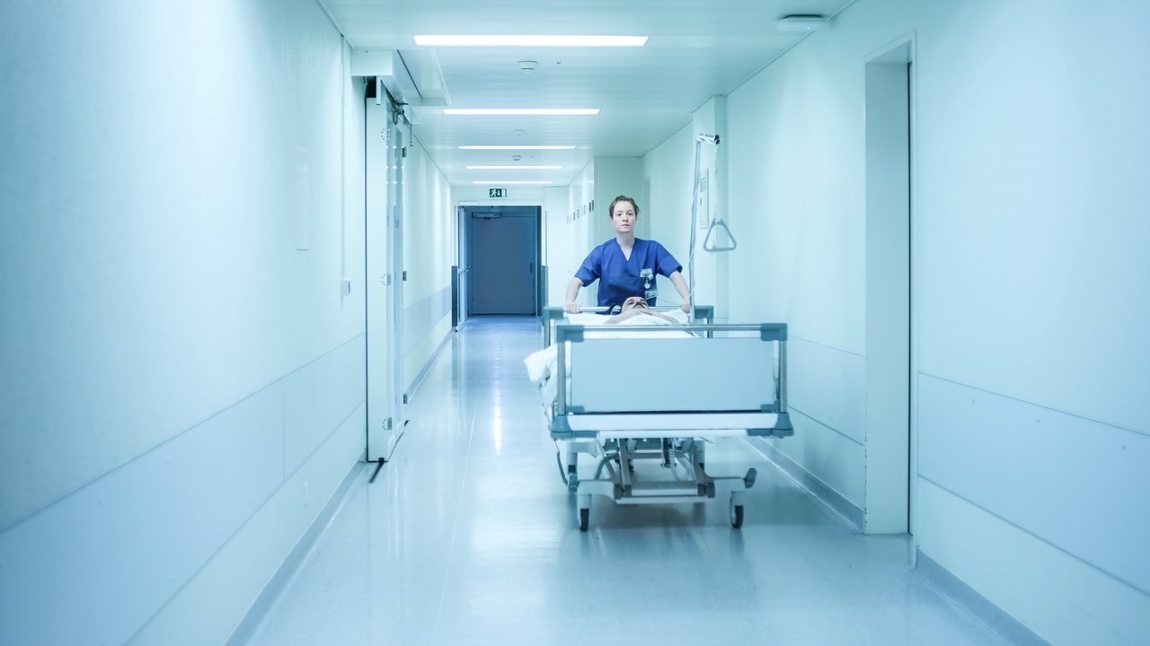 Late Shift Movie Screenshot 4