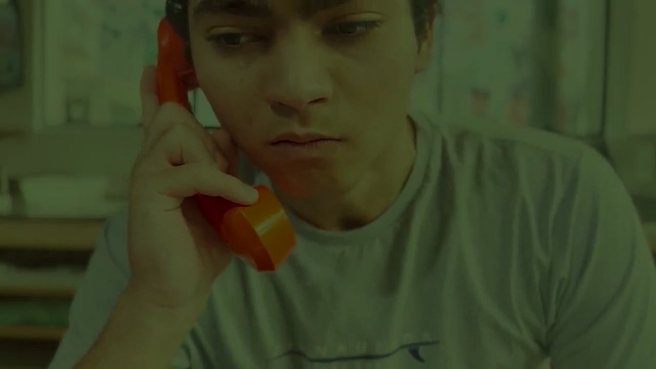 Everything In Its Right Place Movie Screenshot 3