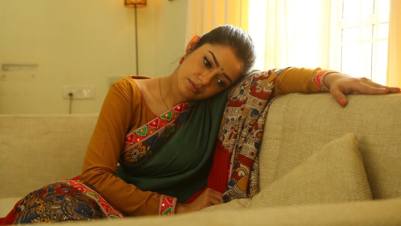 Iravukku Aayiram Kangal Movie Screenshot 5